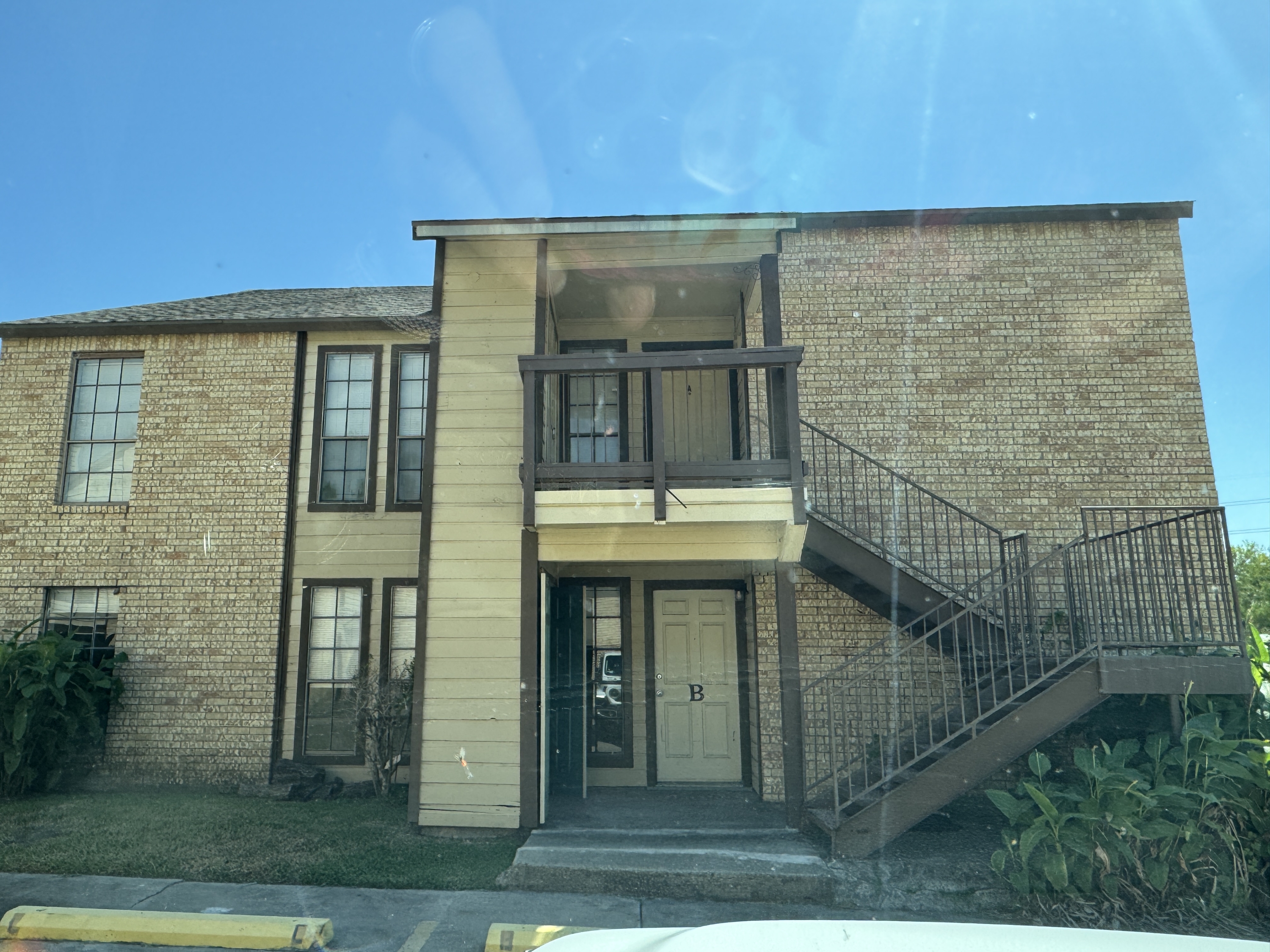 2210 Capitan Drive - A